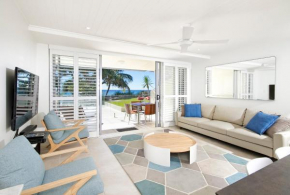 Beachfront Retreat with Pool Access